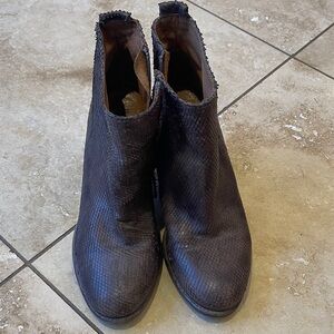 Formentini made in Italy brown snake skin bootie